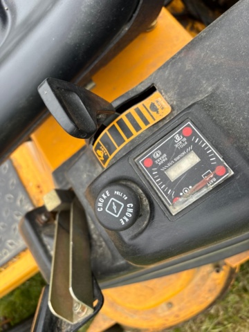 1471490-14 Åkgräsklippare - Cub Cadet Zero Turn 50" -2010