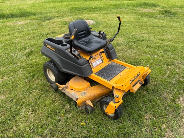 1471490-1 Åkgräsklippare - Cub Cadet Zero Turn 50" -2010