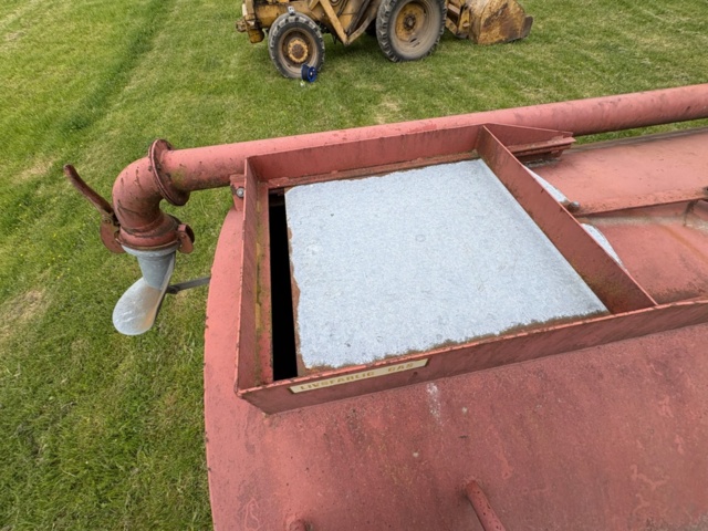 1471494-12 Urine barrel / Tank trailer – STAR 5 m³ with suction equipment