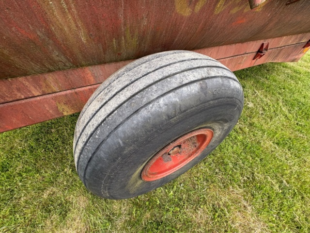 1471494-15 Urine barrel / Tank trailer – STAR 5 m³ with suction equipment