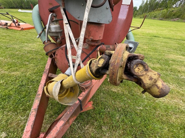1471494-10 Urine barrel / Tank trailer – STAR 5 m³ with suction equipment