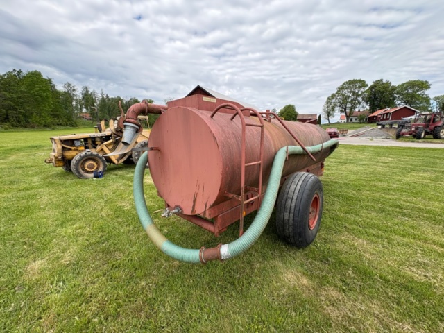 1471494-5 Urine barrel / Tank trailer – STAR 5 m³ with suction equipment