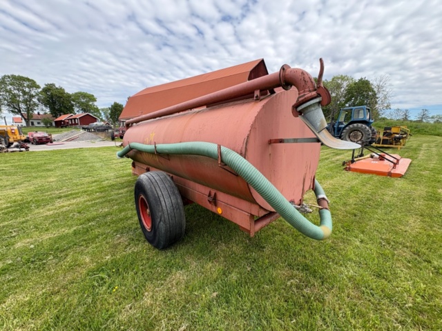 1471494-2 Urine barrel / Tank trailer – STAR 5 m³ with suction equipment