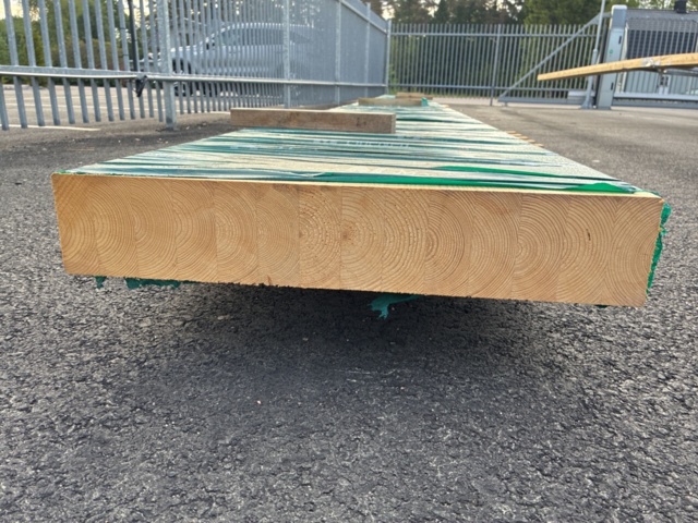 1091245-2 Limträbalk Moelven 115x630x8260 mm