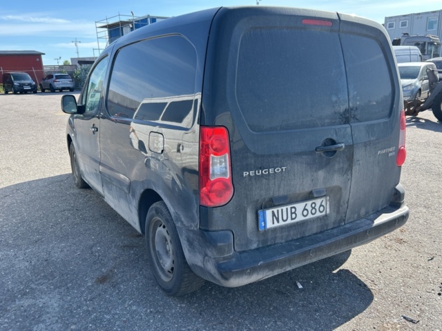 1504210-4 Peugeot Partner Skåpbil 1.6 BlueHDi Manuell, 99hk, 2015