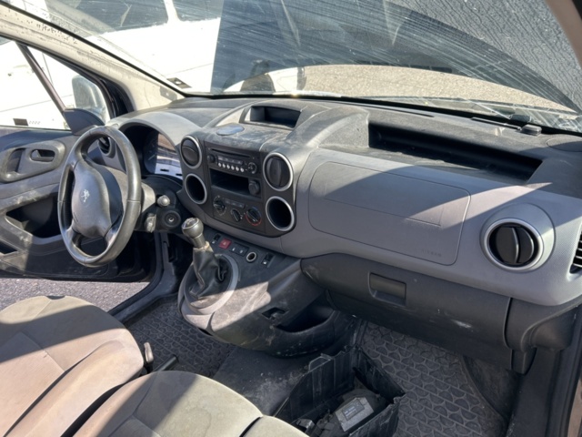 1504210-20 Peugeot Partner Skåpbil 1.6 BlueHDi Manuell, 99hk, 2015