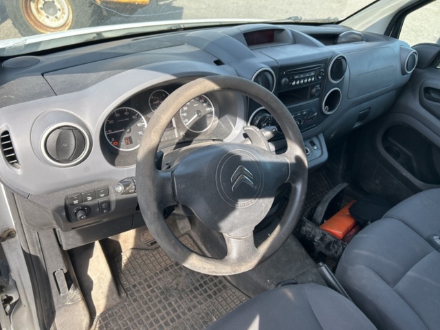 1504211-10 Citroën Berlingo Van 1.6 HDiF 8v ETG6, 90hk, 2013