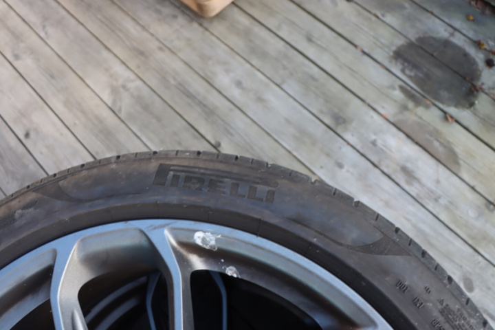 1535475-22 Tires Pirelli Porsche Cayenne - complete set
