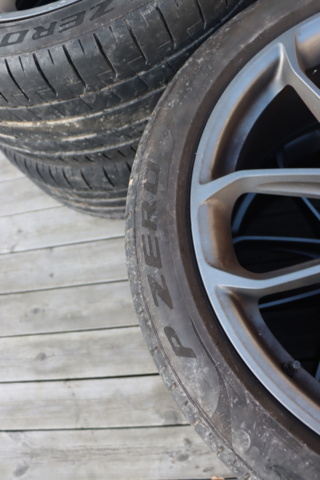 1535475-24 Tires Pirelli Porsche Cayenne - complete set