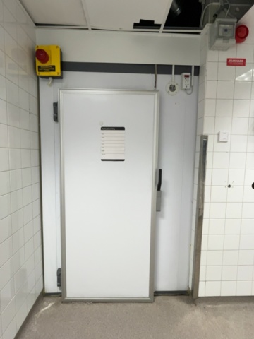 1421875-1 Frysrum - Ca 10m3 komplett med kylkompressor