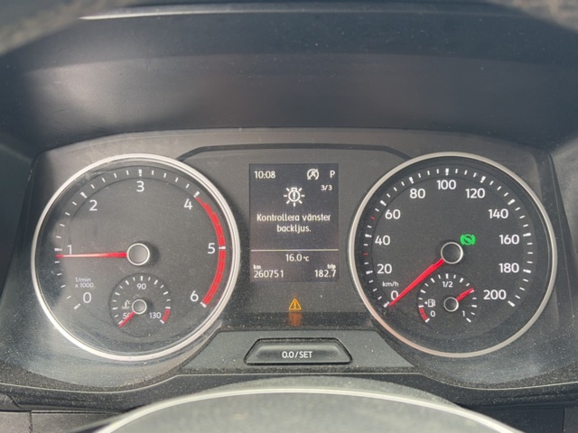1525439-24 Volkswagen Crafter 35 2.0 TDI Automatic, 177hp -2018