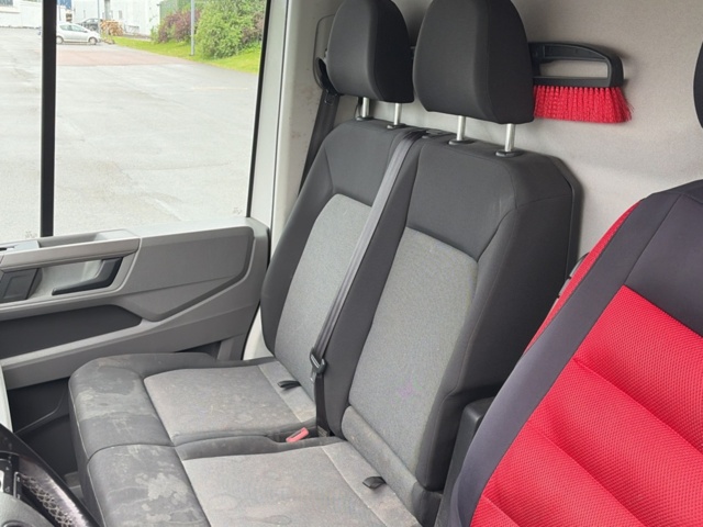 1525439-29 Volkswagen Crafter 35 2.0 TDI Automatic, 177hp -2018