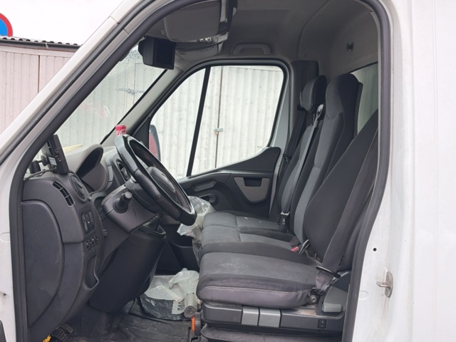 1525440-7 Renault Master Chassis Cab 3.5 T 2.3 dCi Manual, 163hp -2016 (Repair item)