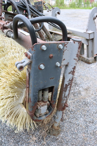 1514944-13 Sweeper roller Holms SB4L
