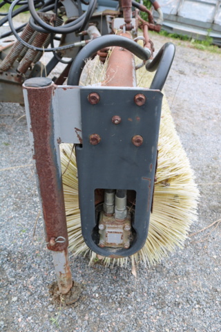 1514944-17 Sweeper roller Holms SB4L