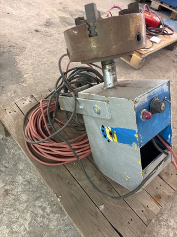 1373126-5 Rotary welding positioner with foot pedal