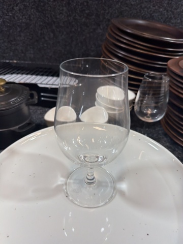 1532955-15 Diverse porslin, glas, m.m.