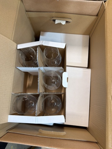 1532955-17 Diverse porslin, glas, m.m.