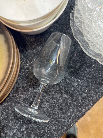 1532955-20 Diverse porslin, glas, m.m.