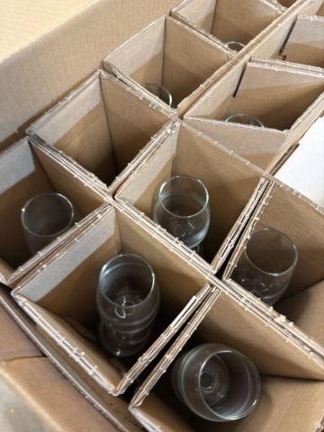 1532955-22 Diverse porslin, glas, m.m.