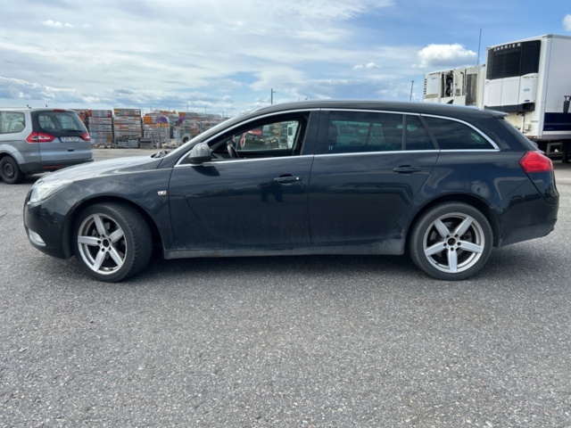 1504215-2 Opel Insignia Sports Tourer 2.0 BiTurbo CDTI 4x4 Automatisk, 195hk, 2012