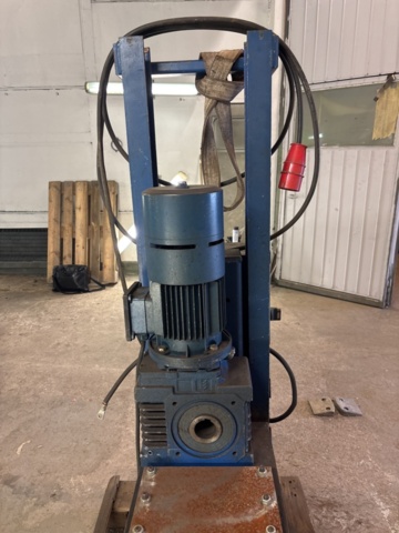 1373122-2 Height-adjustable positioner with rotating function – Edmolift Pillar – 2000