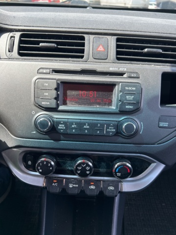 1504218-14 Kia Rio 5-dörrar 1.2 CVVT Manuell, 84hk, 2014