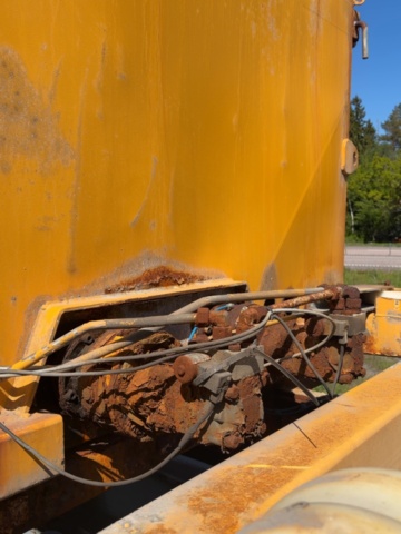 1529720-12 Saltspridare på lastväxlarram - Falköping
