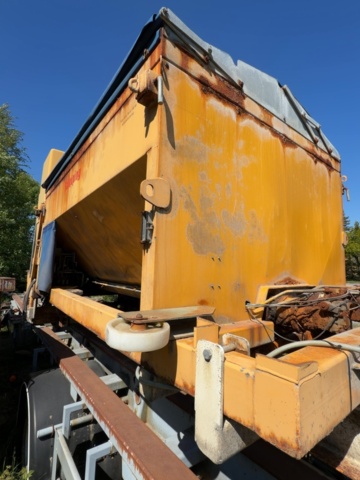 1529720-14 Saltspridare på lastväxlarram - Falköping