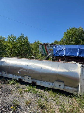 1529722-6 Vattentank på lastväxlarram i aluminium - Lerum Lättmetall