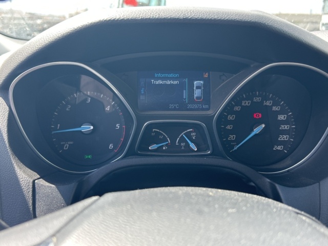 1504219-12 Ford Focus Kombi 1.6 TDCi Manuell, 115hk, 2012