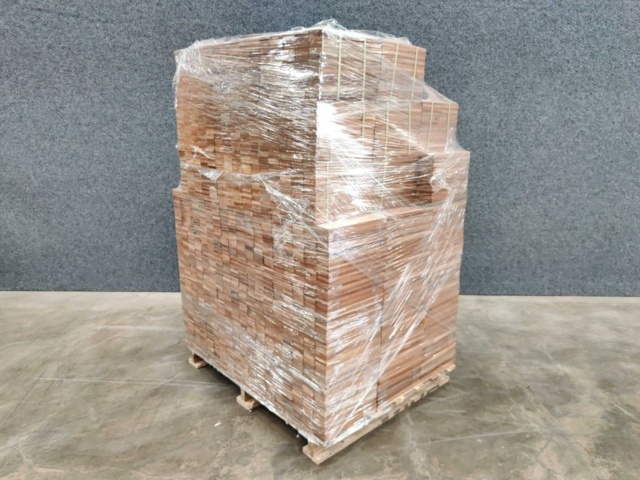 1536871-5 Massiv Fiskbens-/enstavsparkett Mahogny 300x60x10 mm (ca 120,24 kvm)