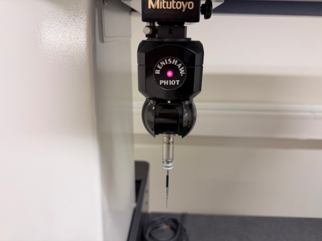 1411456-7 Koordinatmätmaskin med tillbehör - Mitutoyo Crysta-Apex C574 - kalibrerad