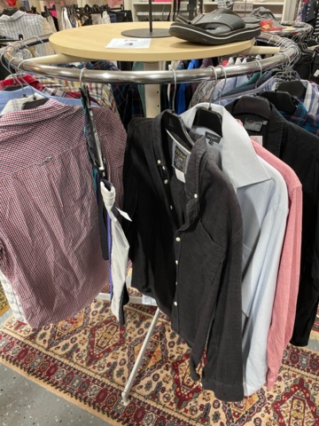 1536903-2 Clothes on clothes rack including stand