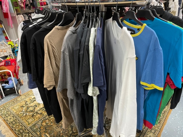 1536904-2 Clothes on clothes rack including stand