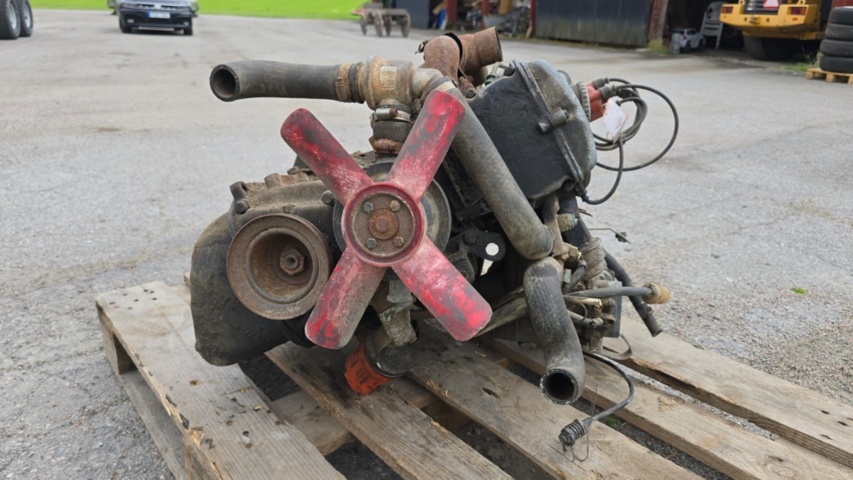 1535807-7 BMW m10 2.0 1976, topp e21 2.0