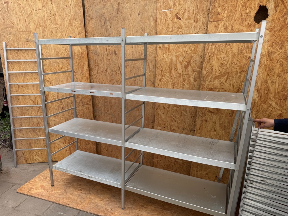 1405891-1 Aluminum shelf