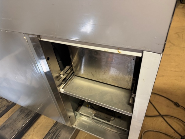 1405895-4 Mercatus kylbänk i rostfritt utförande