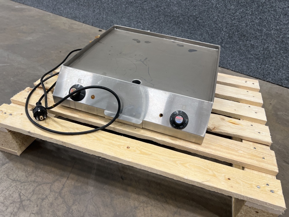 1528545-2 Stekbord FKI