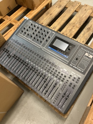 1521808-7 Digital mixing console - Soundcraft Si Impact