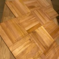 1536871-2 Massiv Fiskbens-/enstavsparkett Mahogny 300x60x10 mm (ca 120,24 kvm)