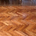 1536871-3 Massiv Fiskbens-/enstavsparkett Mahogny 300x60x10 mm (ca 120,24 kvm)