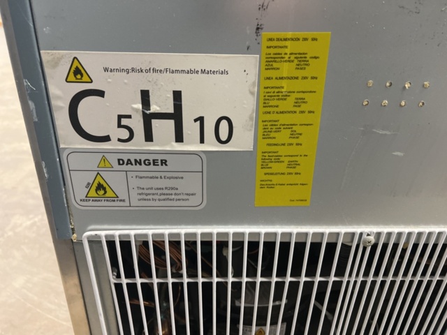 1528572-10 Refrigerator Tefcold UF400VSG