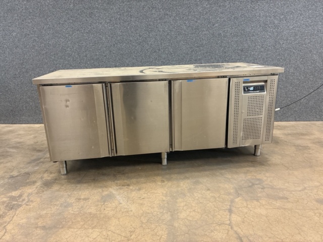 1528531-1 Kylbänk Tefcold BK310-I