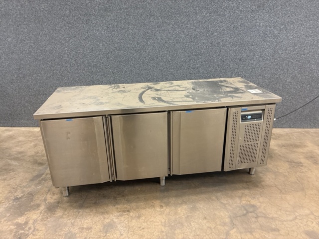 1528531-3 Kylbänk Tefcold BK310-I