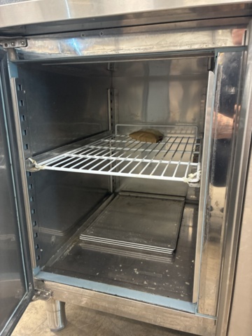 1528531-20 Kylbänk Tefcold BK310-I
