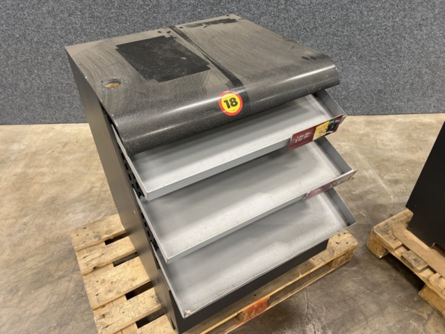 1528634-8 2 benches/cabinets