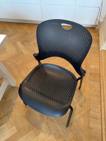 1516291-4 Matbord och stolar 8 st