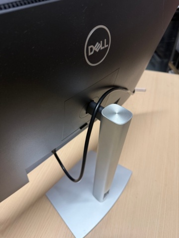 1405913-7 Dell bildskärm