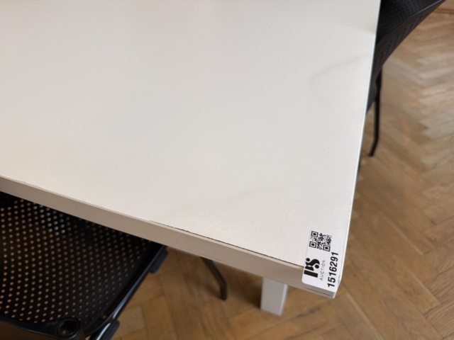 1516291-13 Matbord och stolar 8 st